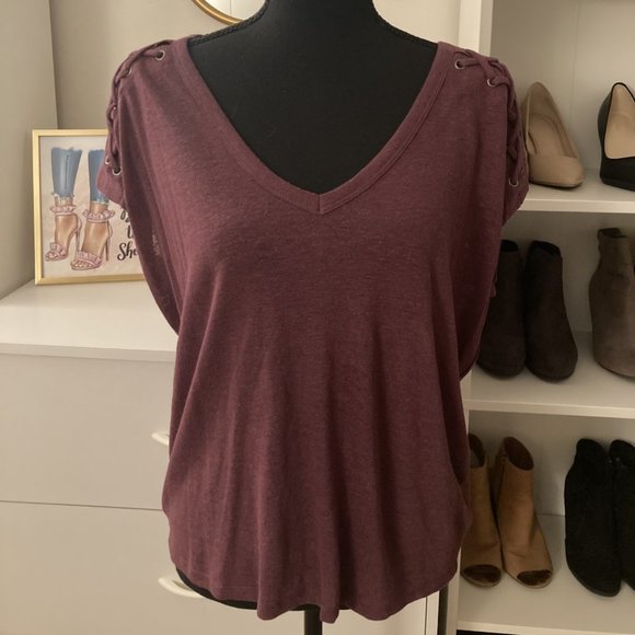 Express Lace Up Shoulder Tee - Picture 1 of 2